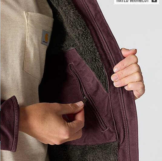 Women_s_Iconic_Washed_Duck_Sierra_Blackberry_Jacket_Inner Pocket Detail Views